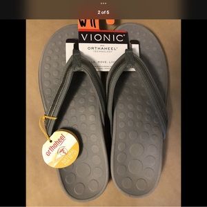 Vionic Tide Sandal 11